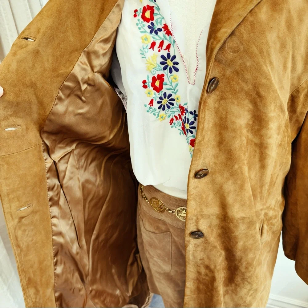 ✨ VINTAGE 1970s suede leather jacket